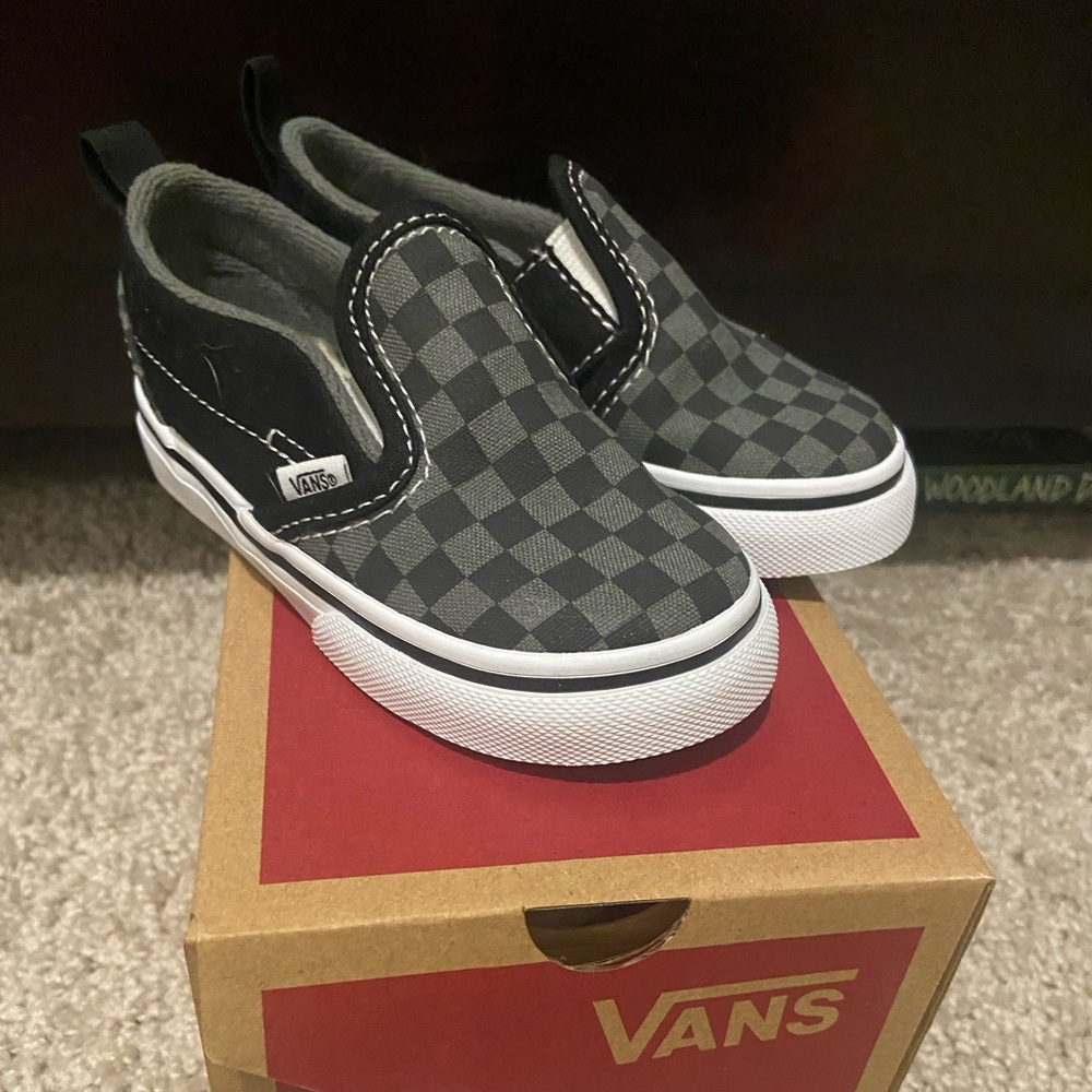 Brand New Toddler 7 Vans Slip-On V Checkerboard